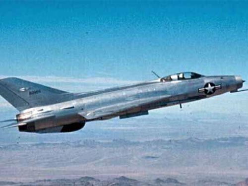 MIG 21 son co My bay trong vung 51