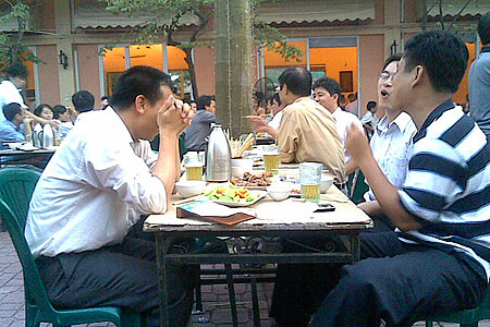vn nhaunhet