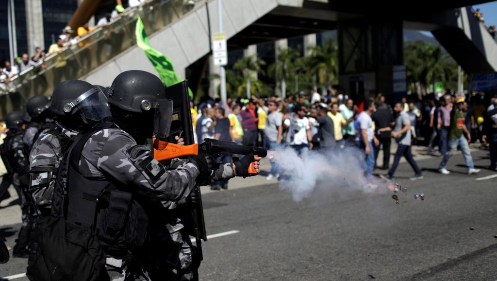 brazil-taxi-protest