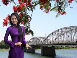 con gai song huong