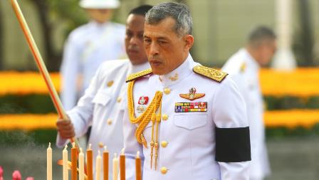 thailand-king-constitution