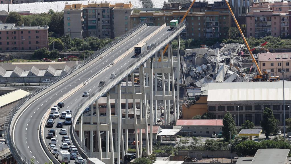 italy-motorway-collapse