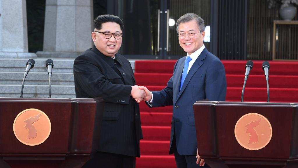 Kim Moon meetng 2