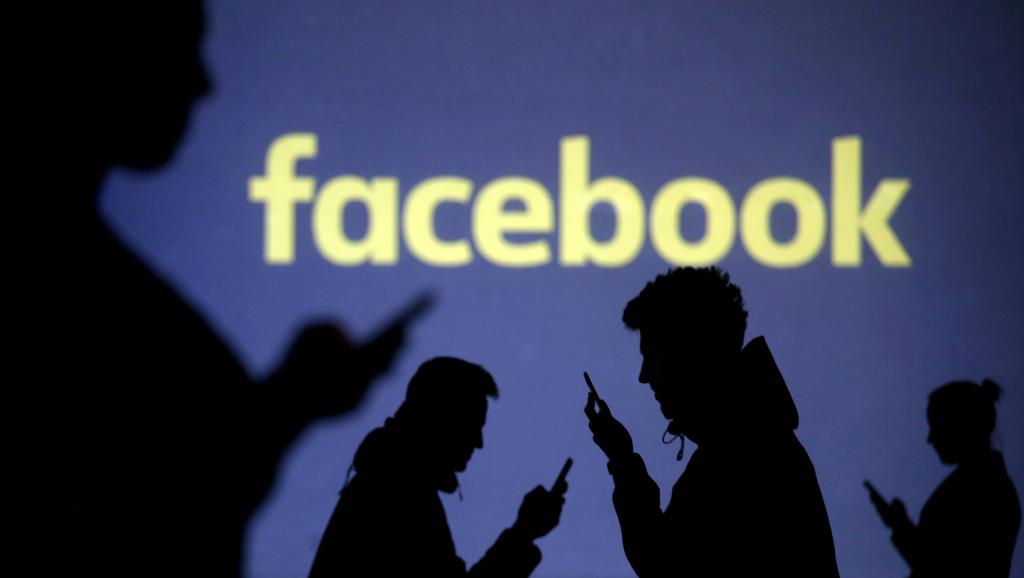 Facebook-privacy-poll