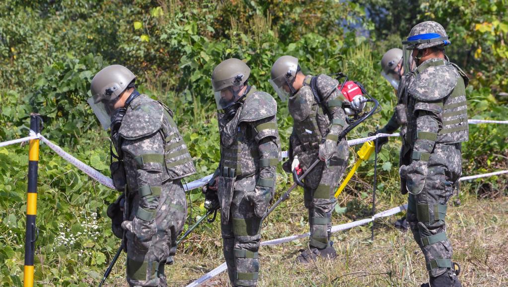 Nam Bac Trieu tien