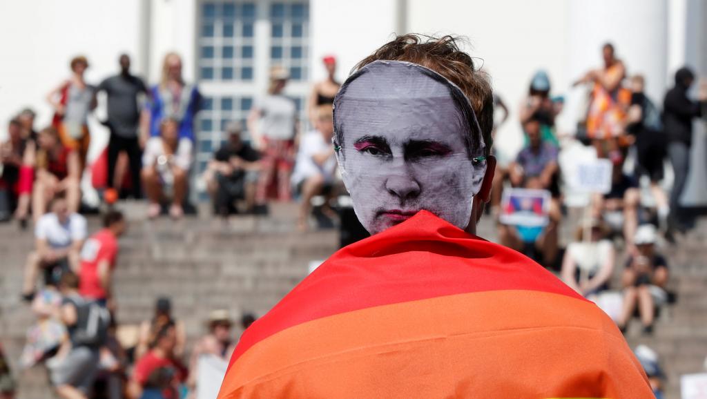 usa-russia-summit-protests 2